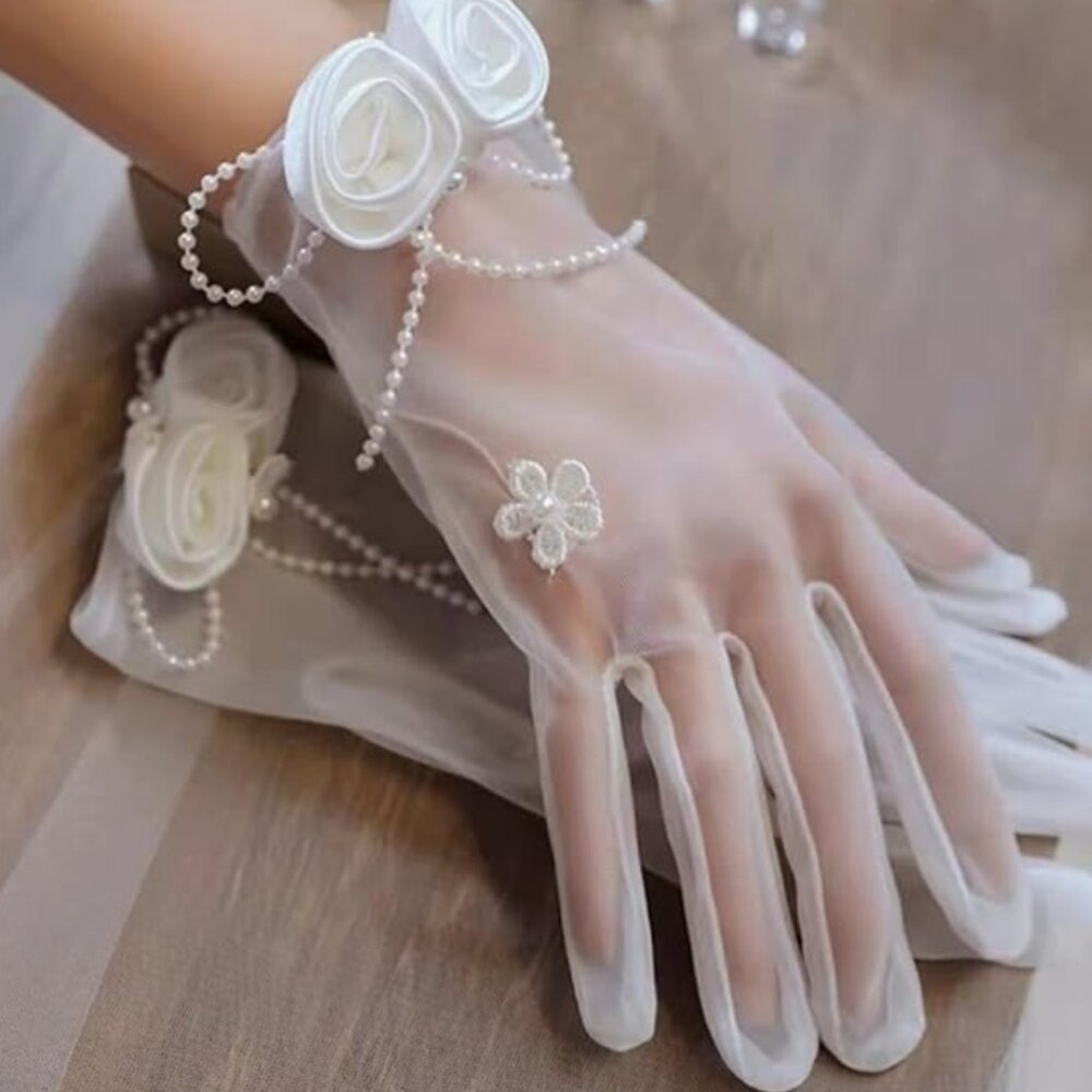 Satin Pears Gloves